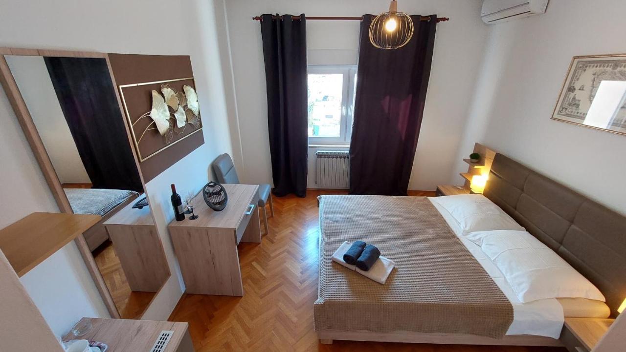 Villa Salvia Rooms And Apartments ロヴィニ エクステリア 写真